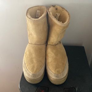 UGG unisex boots